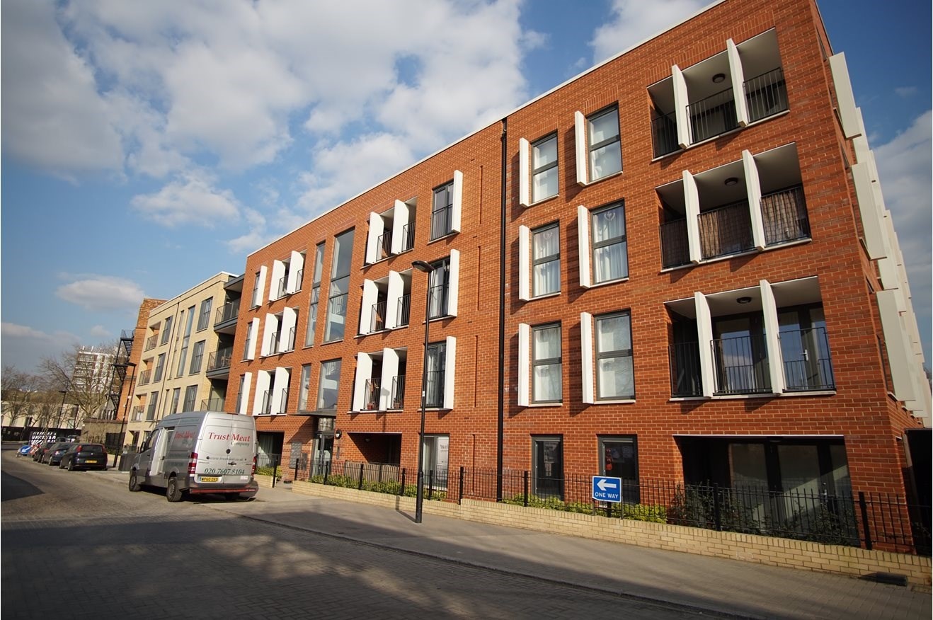 1 Bed Flat, Akerman Road, SW9, N1 7GU