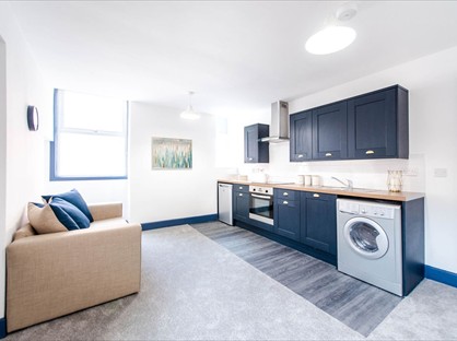 2 Bed Flat, Booth Street, OL6