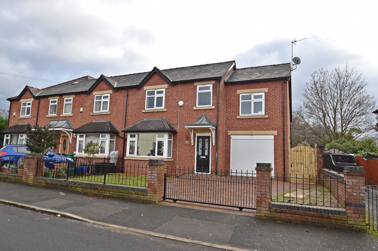 Didsbury 4 Bed SemiDetached House, Catterick Road, M20 To Rent Now
