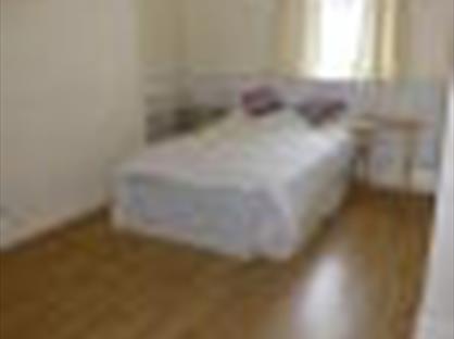 1 Bed Flat, The Royalty, SR2