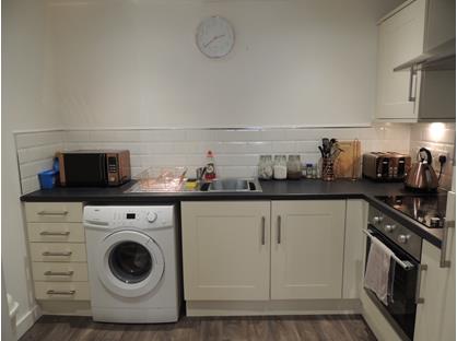 1 Bed Flat, Church Street, WF5