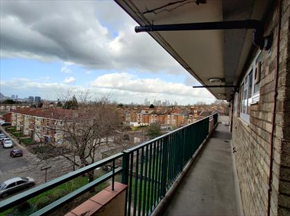 Room in a Shared Flat, Hathway House, SE15