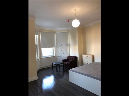Room in a Shared House, Felix Avenue, N8