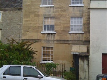 2 Bed Flat, High Street, BA2