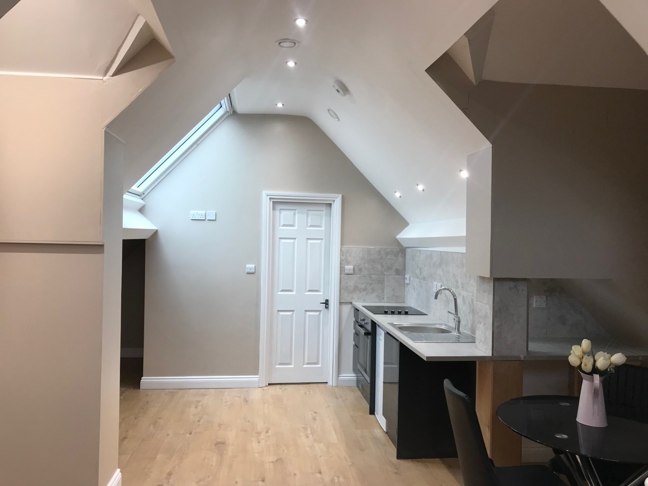 1 Bed Flat, Stoney Stanton Road, CV1, N1 7GU