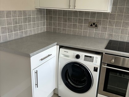 1 Bed Flat, Lucknow Court, S7