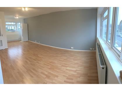 5 Bed Terraced House, Woodcote Drive, BR6