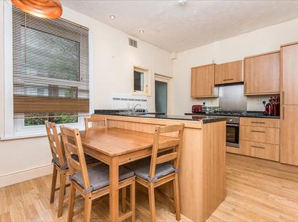 4 Bed Terraced House, Telford Road, EX4