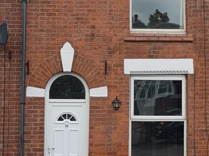2 Bed Terraced House, Dukinfield Road, SK14