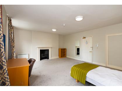 Room in a Shared Flat, The Colonnade, WC1N