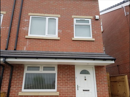 4 Bed Semi-Detached House, Thompson Street, M40
