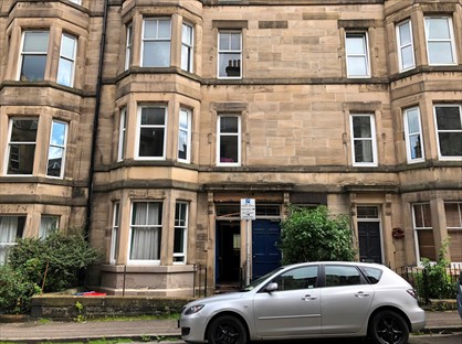 3 Bed Flat, Mertoun Place, EH11