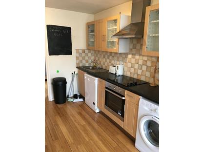 Room in a Shared House, Kingsclere Close, SW15