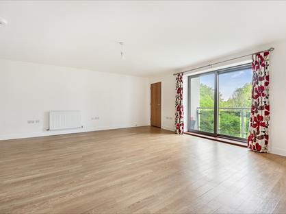 2 Bed Flat, St Georges Grove, SW17