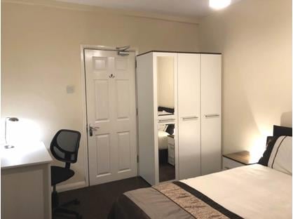 Room in a Shared Flat, Hobs Moat Road, B92