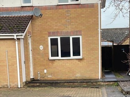 3 Bed Semi-Detached House, Farrow Avenue, PE12