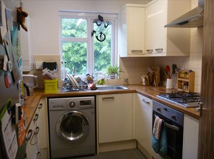 2 Bed Flat, Dennis Road, CB5
