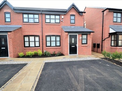 3 Bed Semi-Detached House, Cassidy Way, M30