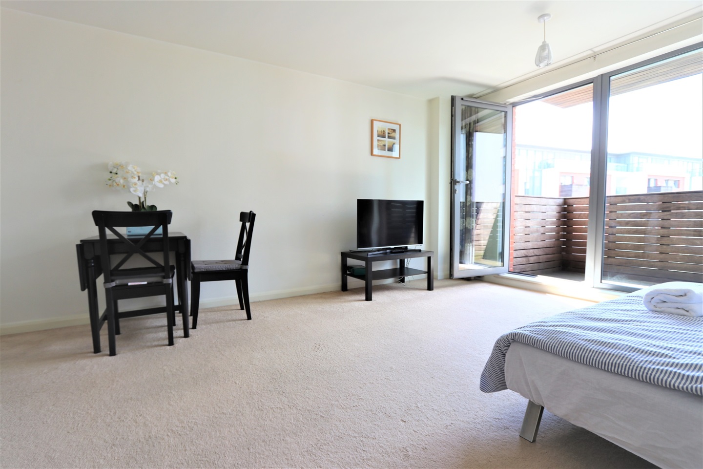 1 Bed Flat, Skyline, B1 photo 5