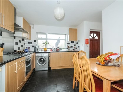 5 Bed Semi-Detached House, Cricket Road, OX4
