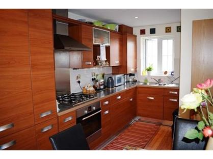 Room in a Shared House, Canterbury Close, KT4