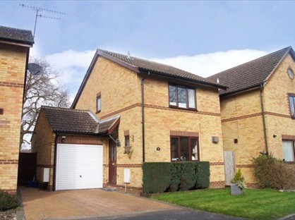 3 Bed Detached House, Newton Road, GU14