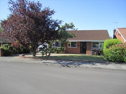 4 Bed Bungalow, Lancaster Drive, BH31