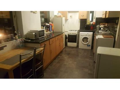 6 Bed Flat, Hilldrop Crescent, N7