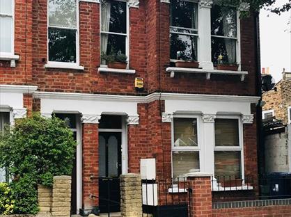 1 Bed Flat, Temple Road, W4