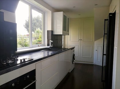 3 Bed Flat, Hammersmith Road, AB10