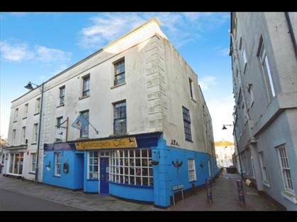 1 Bed Flat, Northumberland Place, TQ14