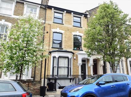 3 Bed Flat, Reighton Road, E5