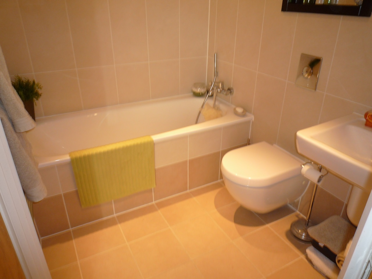 Additional image 6 of 2 Bed Flat, La Salle, LS10, N1 7GU