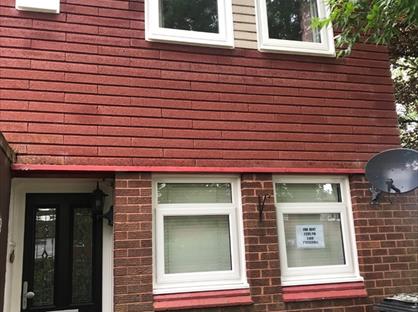 3 Bed Semi-Detached House, Newbridge Close, WA7