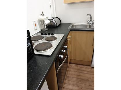 1 Bed Flat, Tong Street, BD4