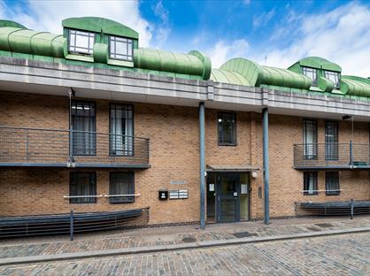 Room in a Shared Flat, The Colonnade, WC1N