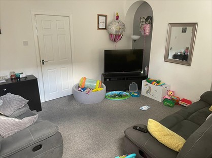 4 Bed Terraced House, Oakley Street, WF3