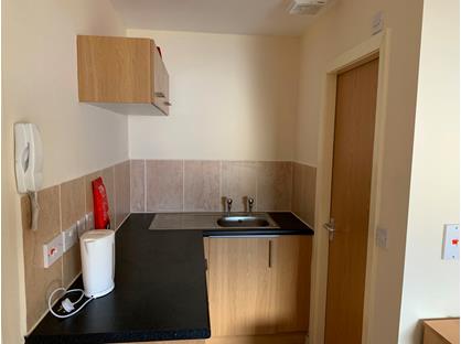 Studio Flat, Liverpool Road, ST4