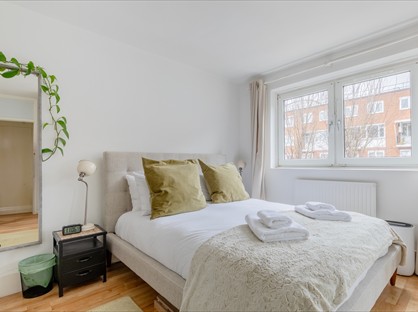 3 Bed Maisonette, Allan House, SW8