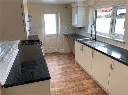 2 Bed Terraced House, Park Lane, DL1