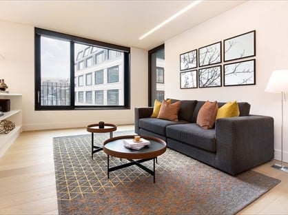 1 Bed Flat, Rathbone Place, W1T