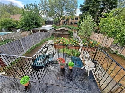 Room in a Shared House, London, E6