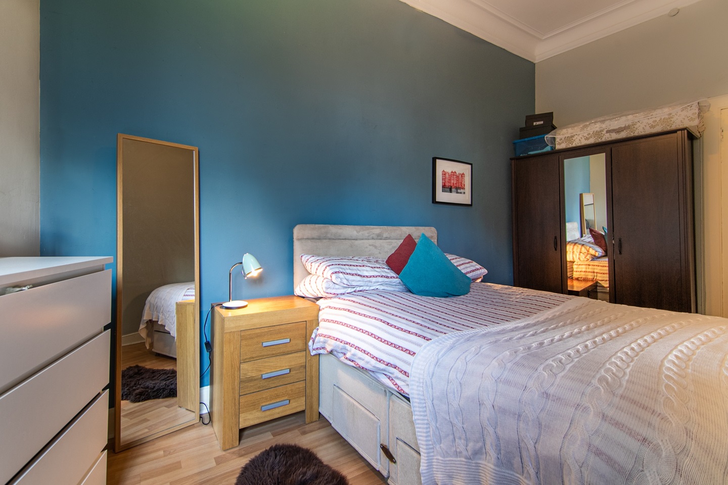 1 Bed Flat, Morningside Road, EH10 photo 4