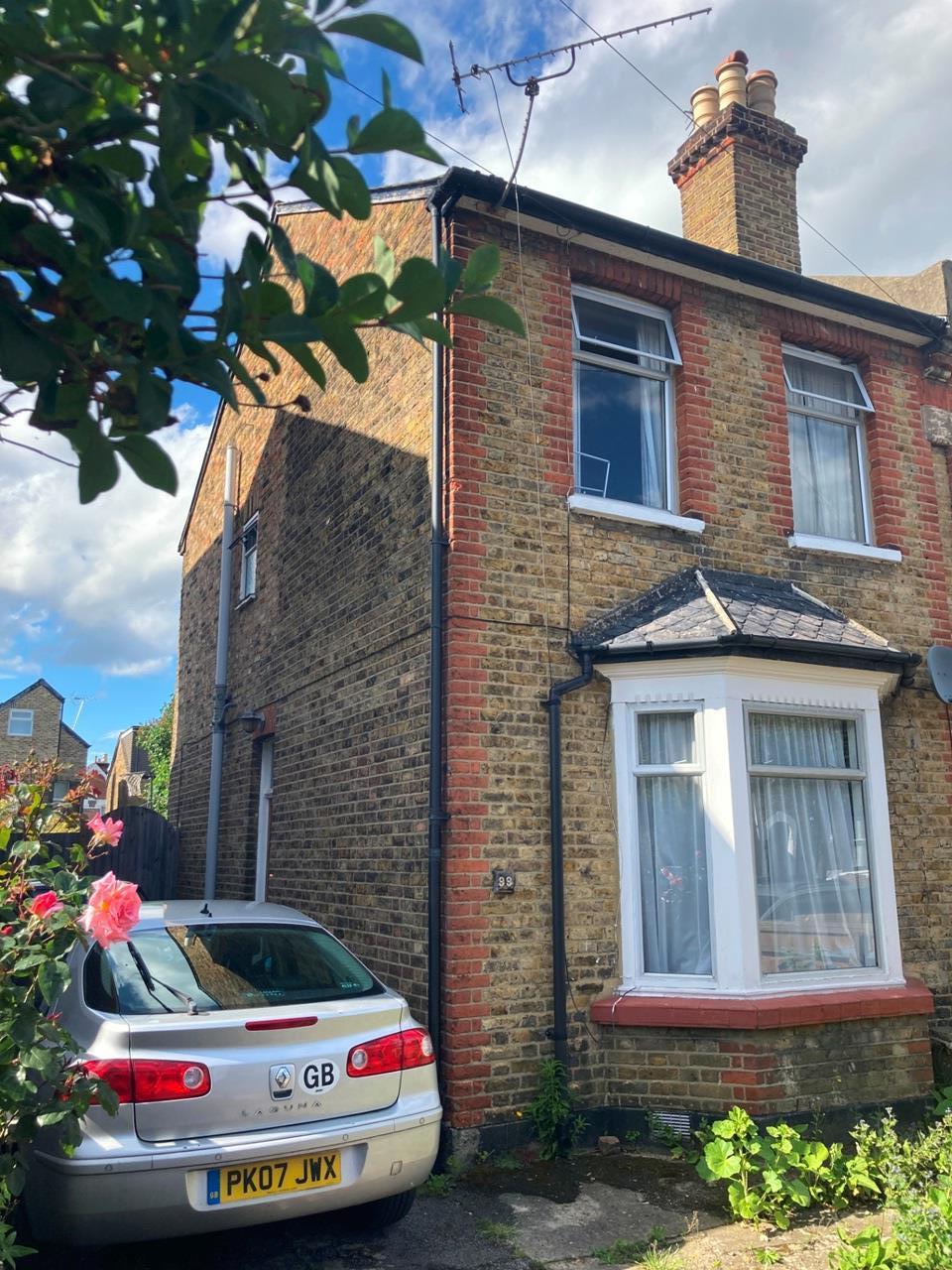 Kingston Upon Thames 4 Bed SemiDetached House, Gibbon Road, KT2 To