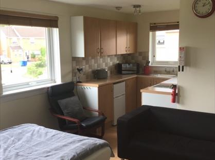 Studio Flat, Glasgow, G33