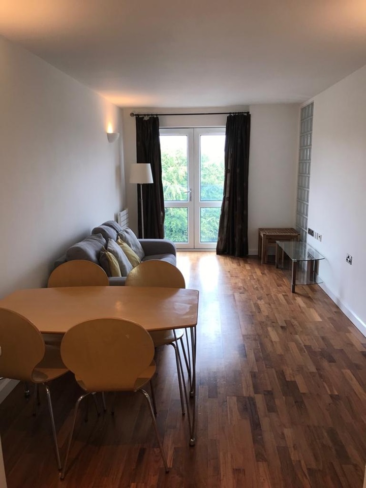 Prestwich, Manchester 1 Bed Flat, Longfield Centre, M25 To Rent Now