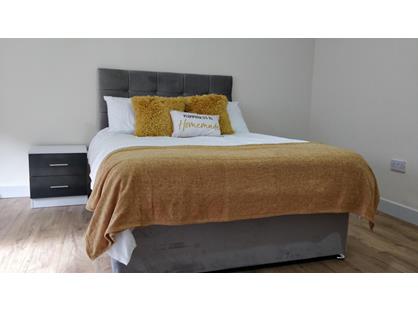 Studio Flat, Sovereign House, ST4