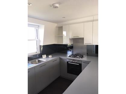 3 Bed Flat, Dunlace Road, E5