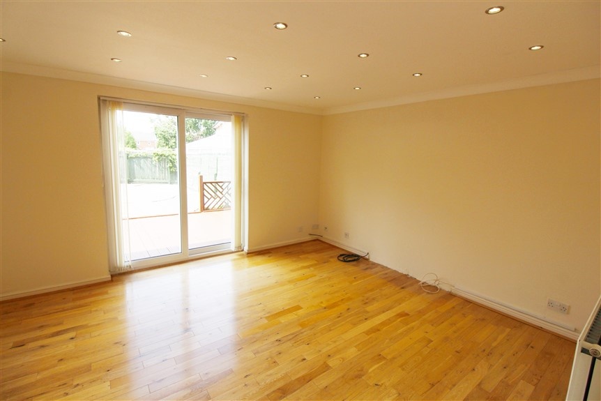 Wythenshawe, Manchester 3 Bed Terraced House, Devoke Road, M22 To Rent Now for £1,150.00 p/m