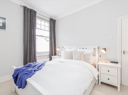 2 Bed Flat, Terrapin Road, SW17